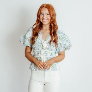 Meet your Posher, Hailey